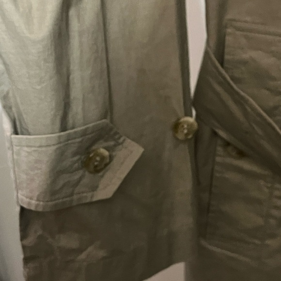 Burberrys Tan Trench Coat - Picture 5 of 13